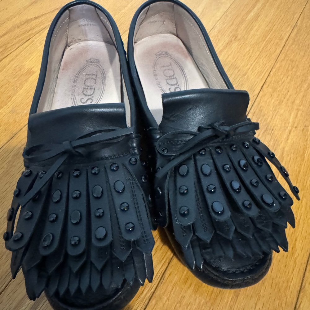 Tod's Black Leather Fringe Loafers - Picture 5 of 5